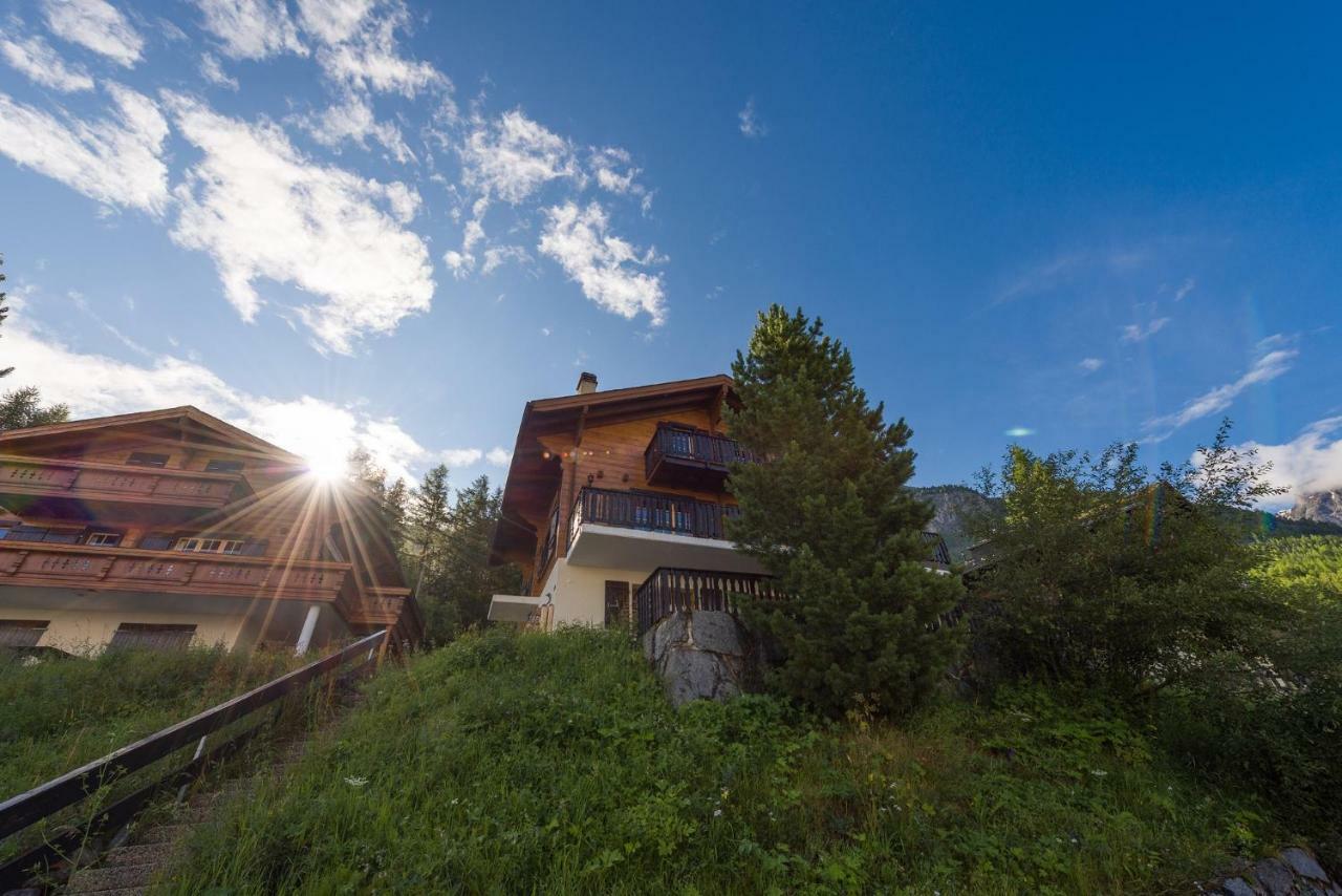 Apartment Schinkenheim "Bei Fuchs & Hase" Grächen Esterno foto